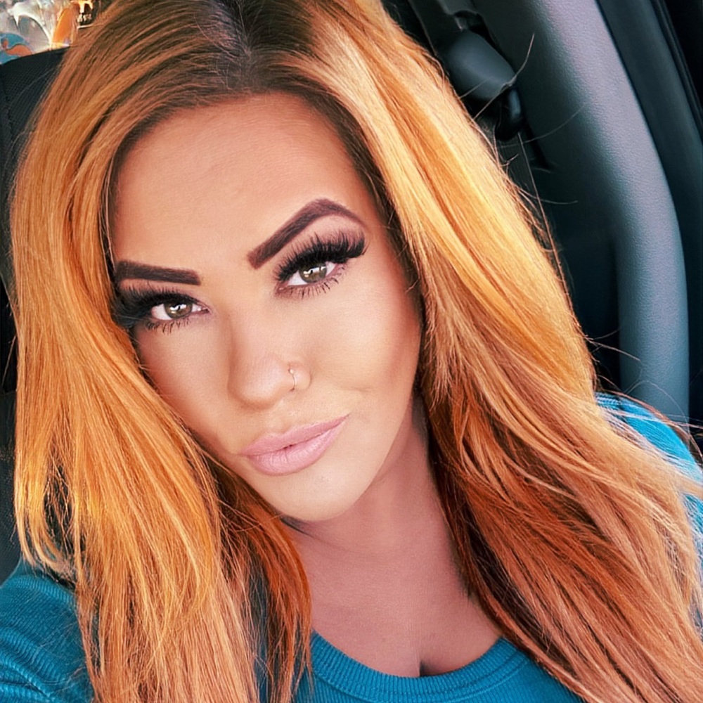 Meet your Posher, Courtney